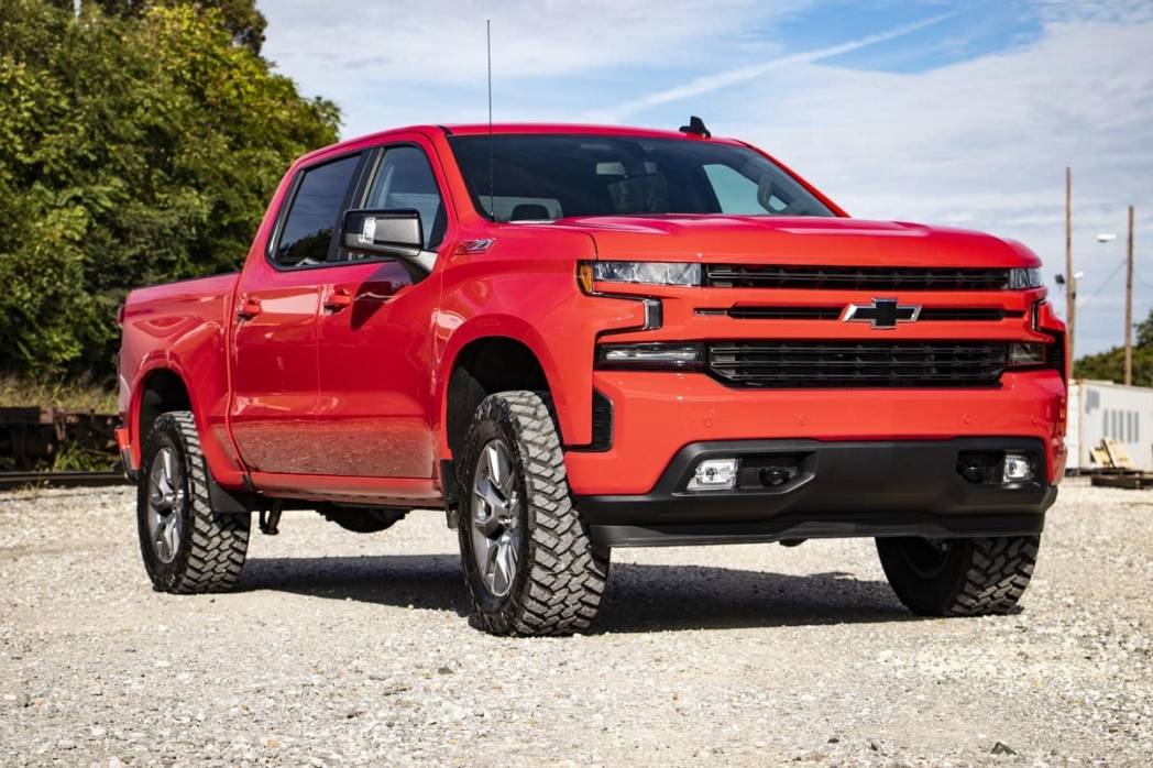 Rough Country 3.5-Inch Lift Kit w/ Vertex Coilovers & V2 Shocks | Chevy Silverado 1500 (2019–2024)