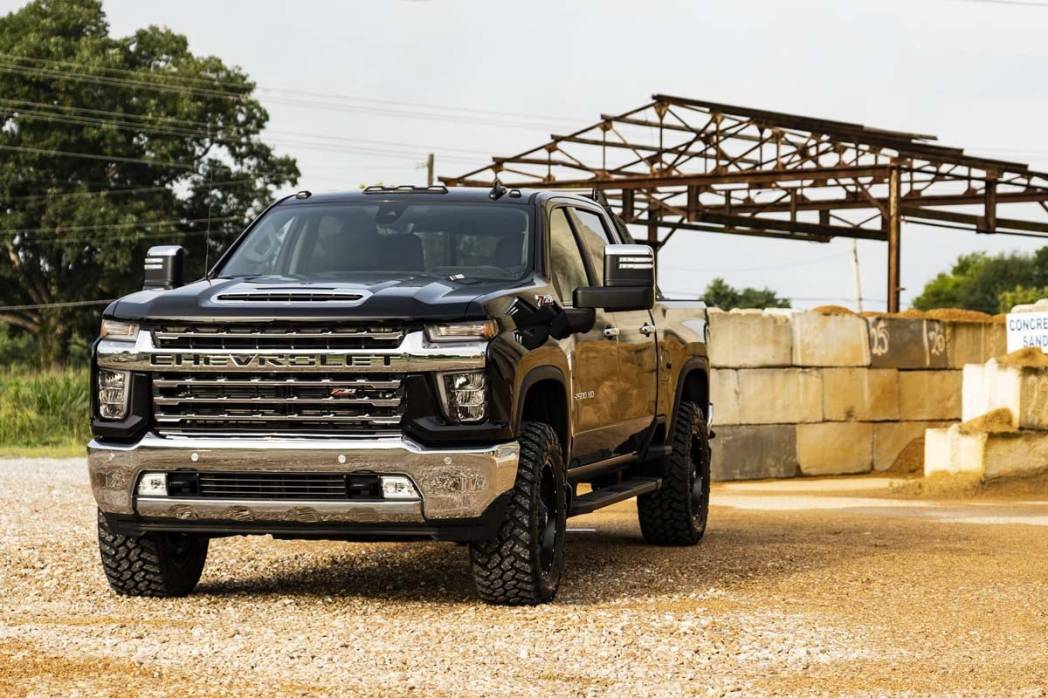 Rough Country 1.5-2 Inch Leveling Kit – Chevrolet Silverado / GMC Sierra 2500HD & 3500HD 4WD (2020–2025)