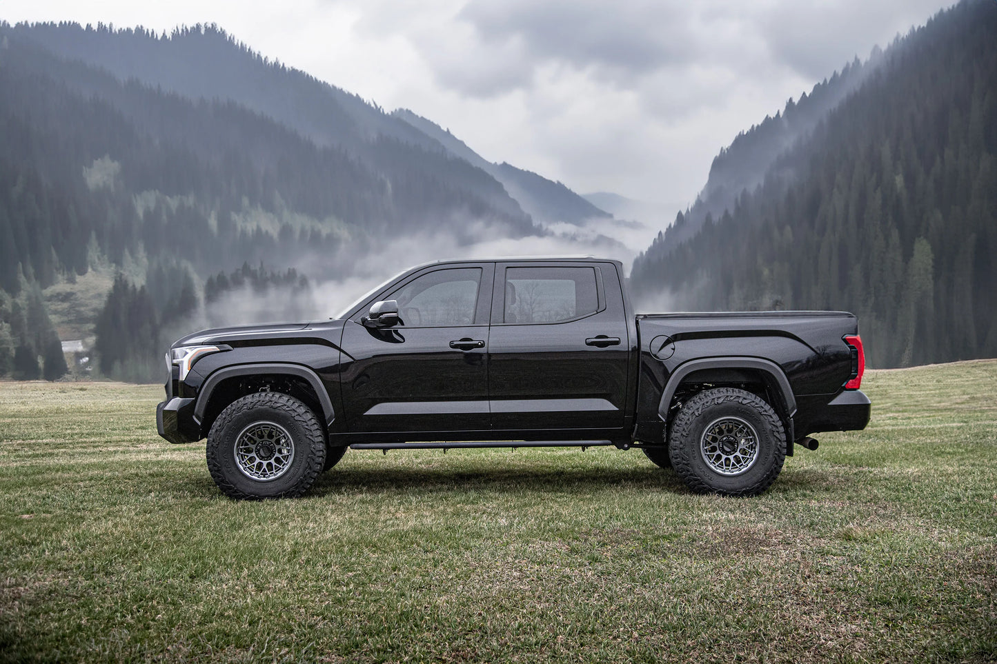 BDS 3" Lift Kit for Toyota Tundra 4WD (2022-2025) with Fox 2.5 Performance Elite Series Shocks
